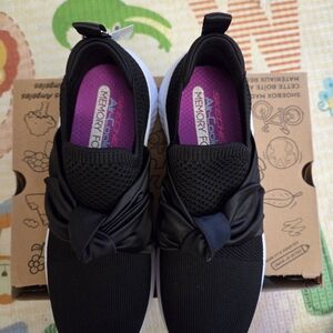 Skechers Yiuth's Black Slip-On Sneakers with Bow